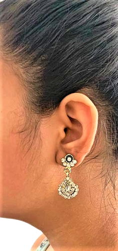 Indian earrings White/green