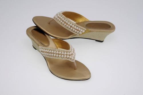 Chaussures Femmes à perles Blanches Ref 2113 (2 coloris)
